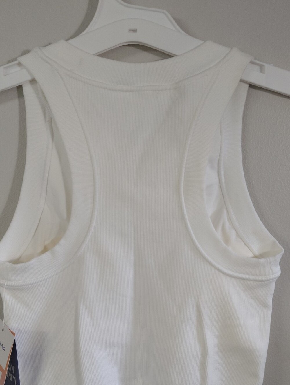 JoyLab White Ribbed Cropped Tank - Picture 4 of 7
